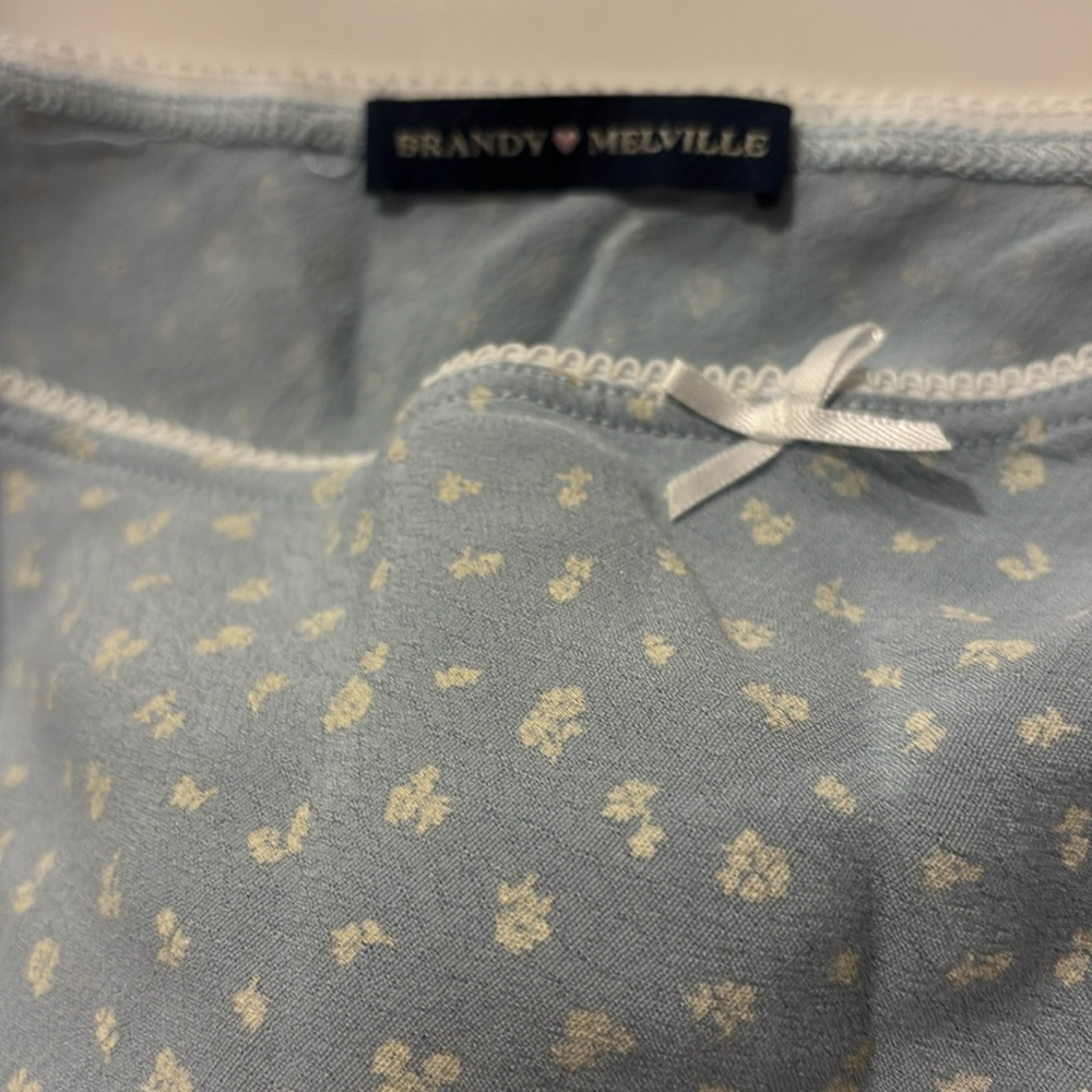 Brandy Melville sephira floral skirt/white and blue! Like new! Made in Italy! S